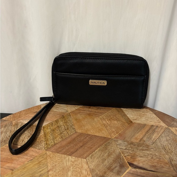 Nautica Black Long Wallet with Wrist Strap and Classic Design - Picture 1 of 8